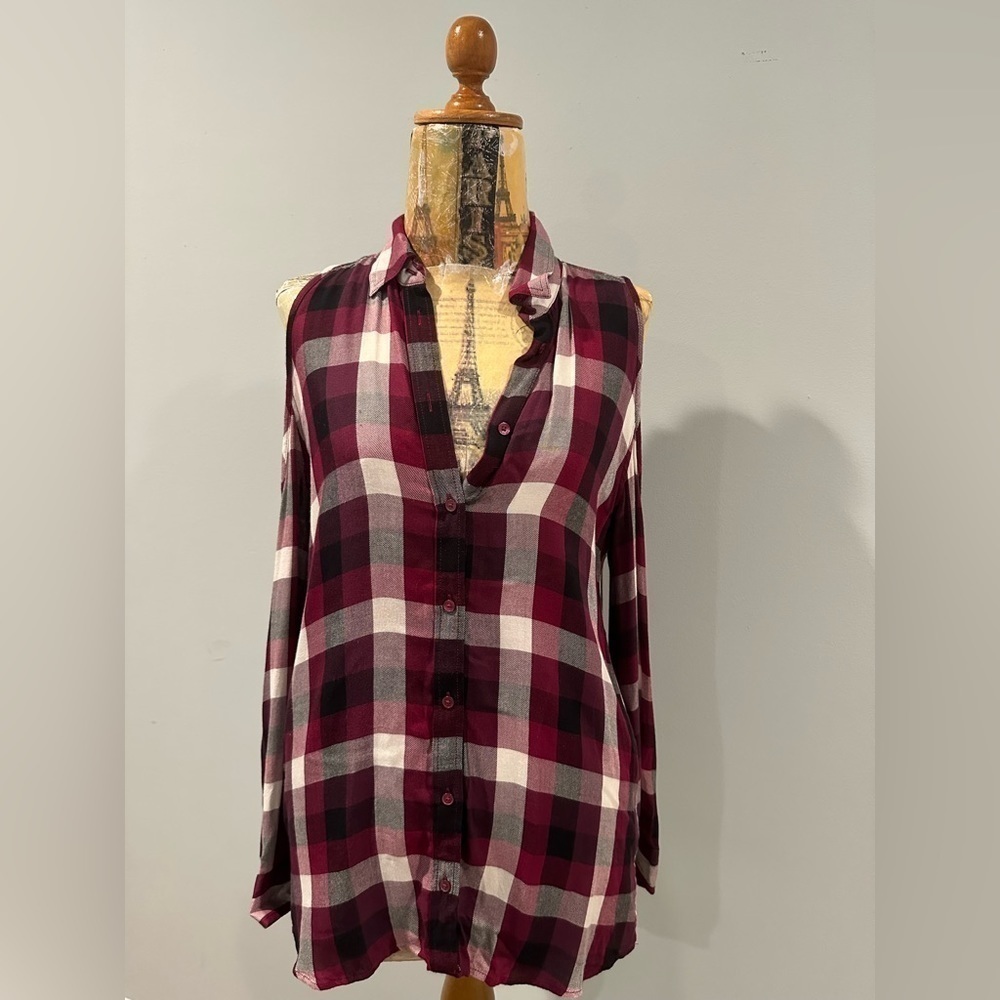 Express cold shoulder button down flannel
